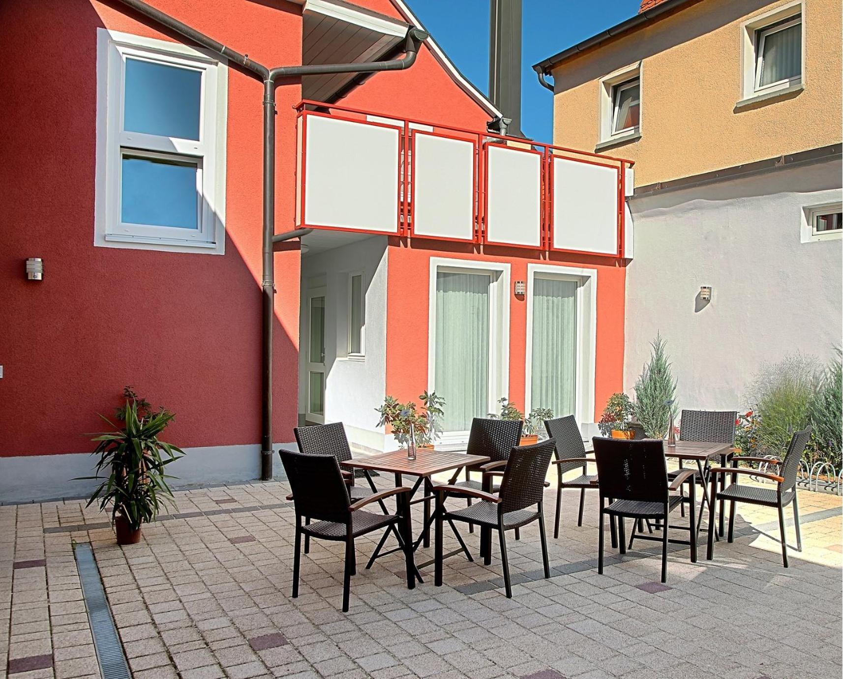 Hotel Garni Goldene Traube Bad Windsheim Exterior photo