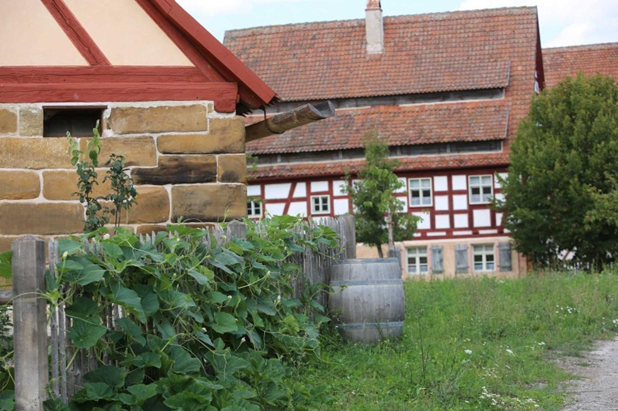 Hotel Garni Goldene Traube Bad Windsheim Exterior photo